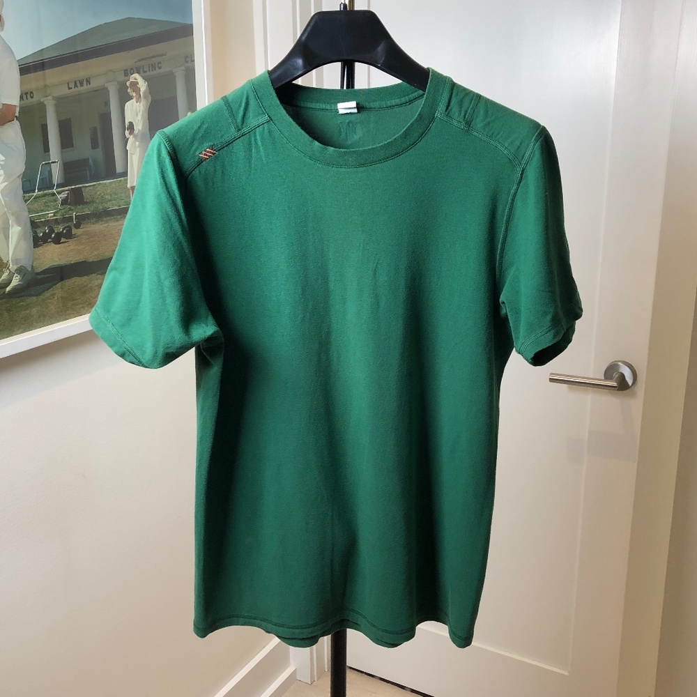 Rhone Men's Training T-Shirt, Dark Green Size Medium